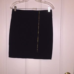 Pencil skirt with front gold zipper